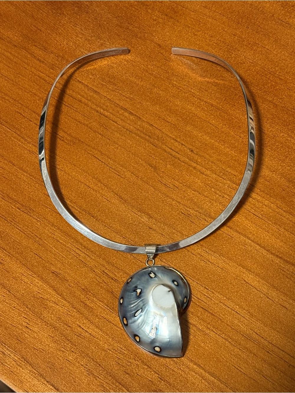 Sterling Silver Choker Collar Necklace with Gray Abalone Shell Pendant